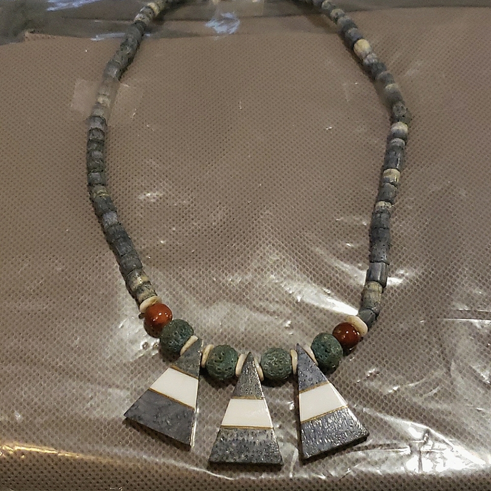 Beaded necklace